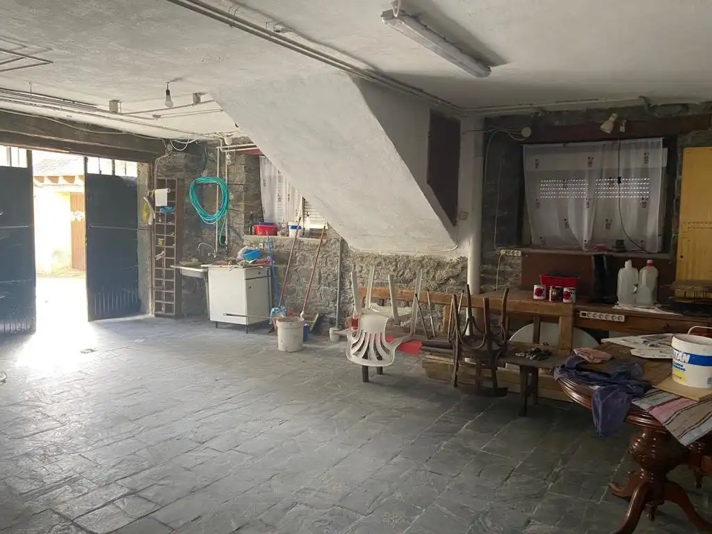 Finca rústica en venta en Palacios del Sil con Calefacción, Terraza y Balcón