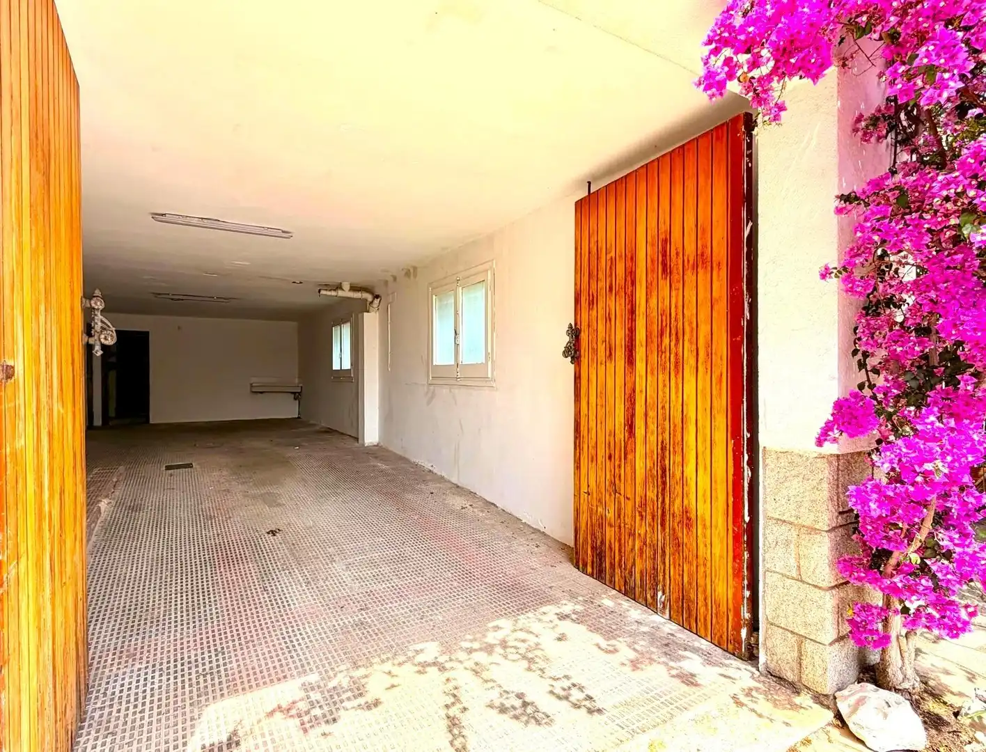 Parking of Houses for sale in Canovelles  with Private garden, Terrace and Swimming Pool
