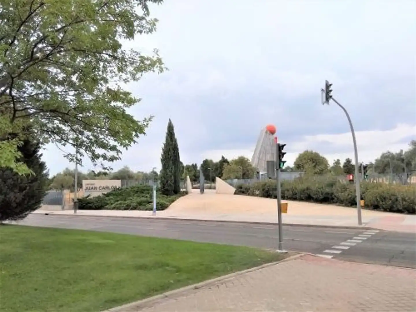 Vista exterior de Casa o chalet en venta en Madrid con Jardín privado, Terraza y Trastero