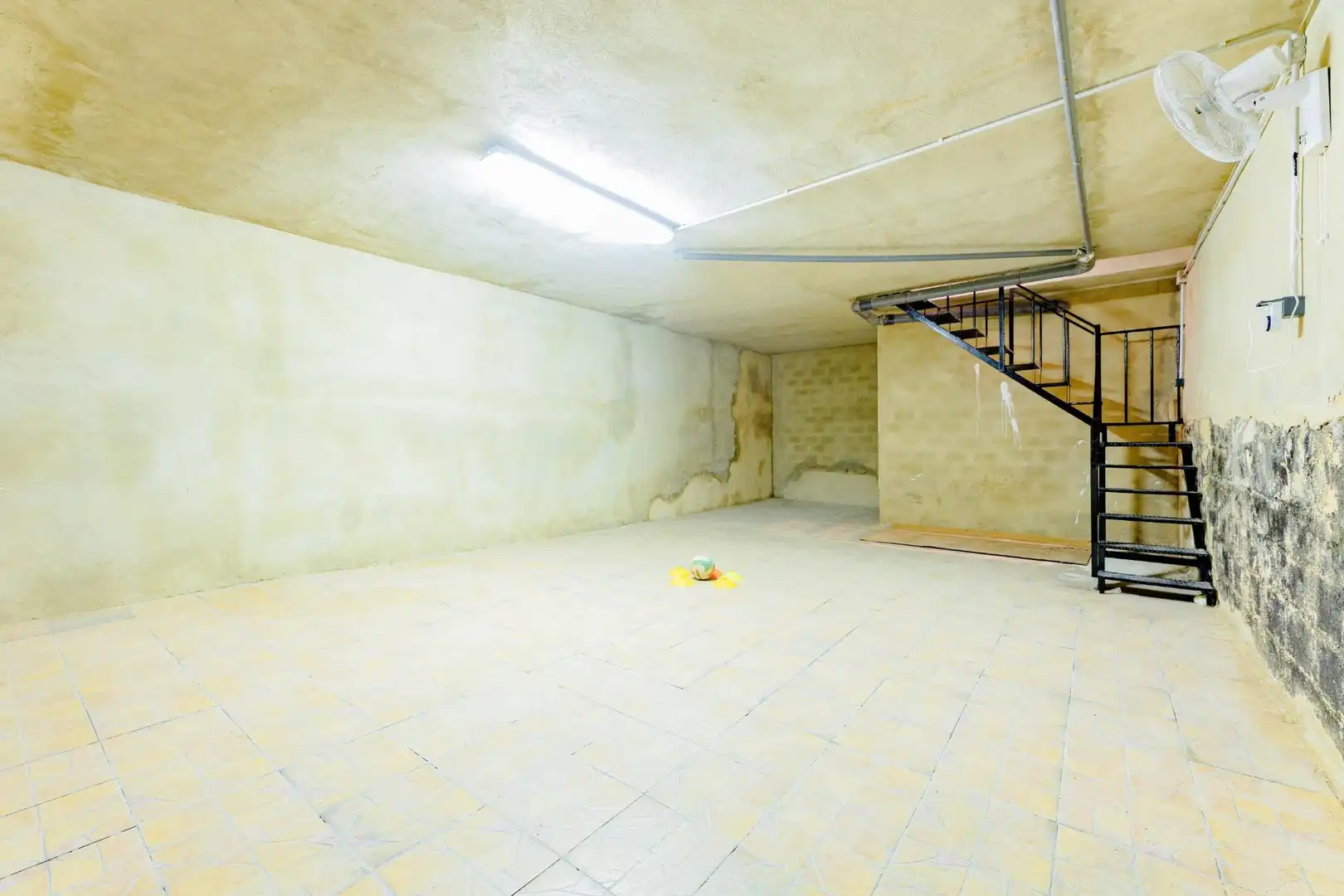 Casa adosada en venta en Chiva con Aire acondicionado, Calefacción y Terraza