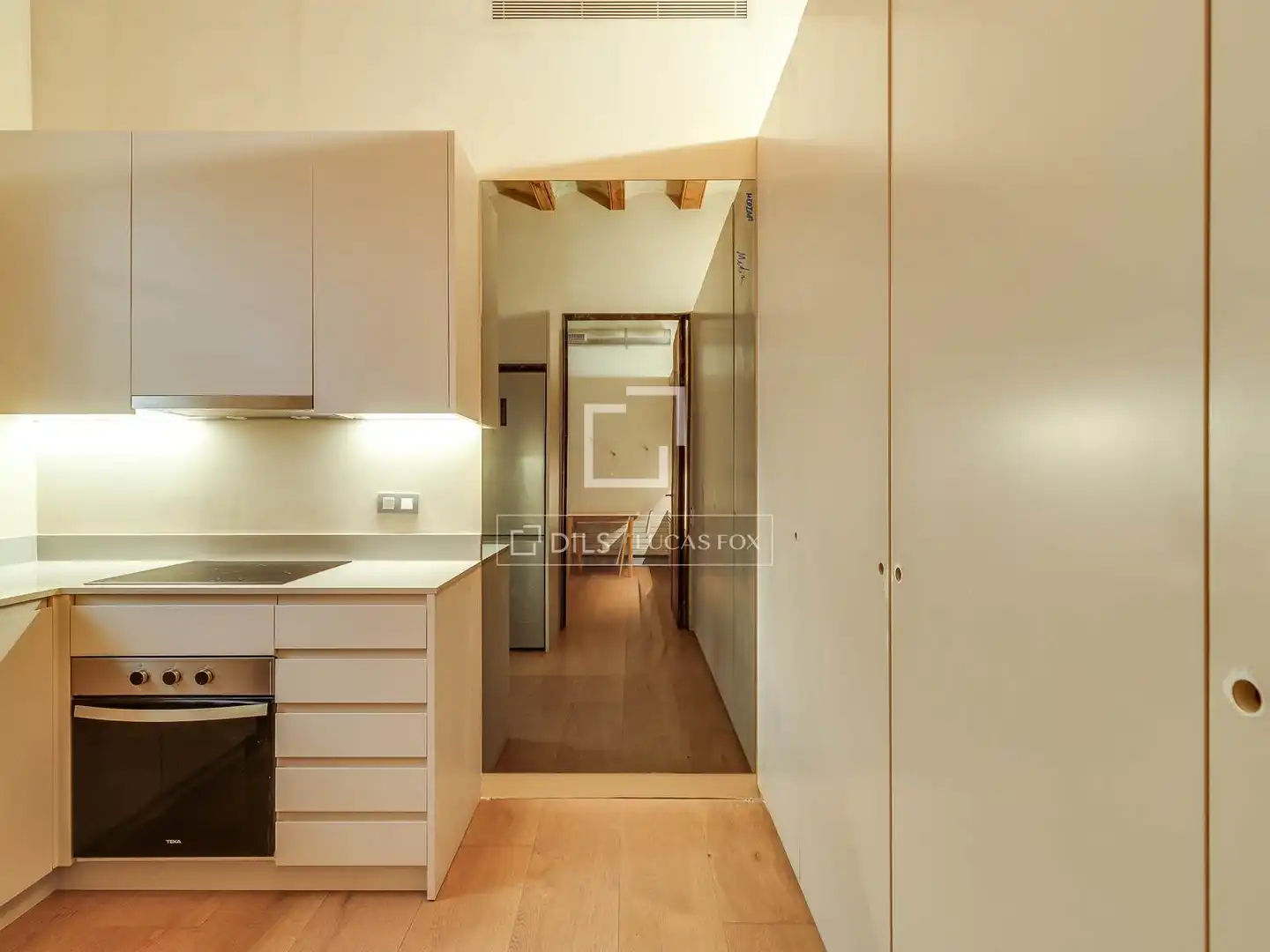Cocina de Piso en venta en Barcelona con Aire acondicionado, Terraza y Amueblado