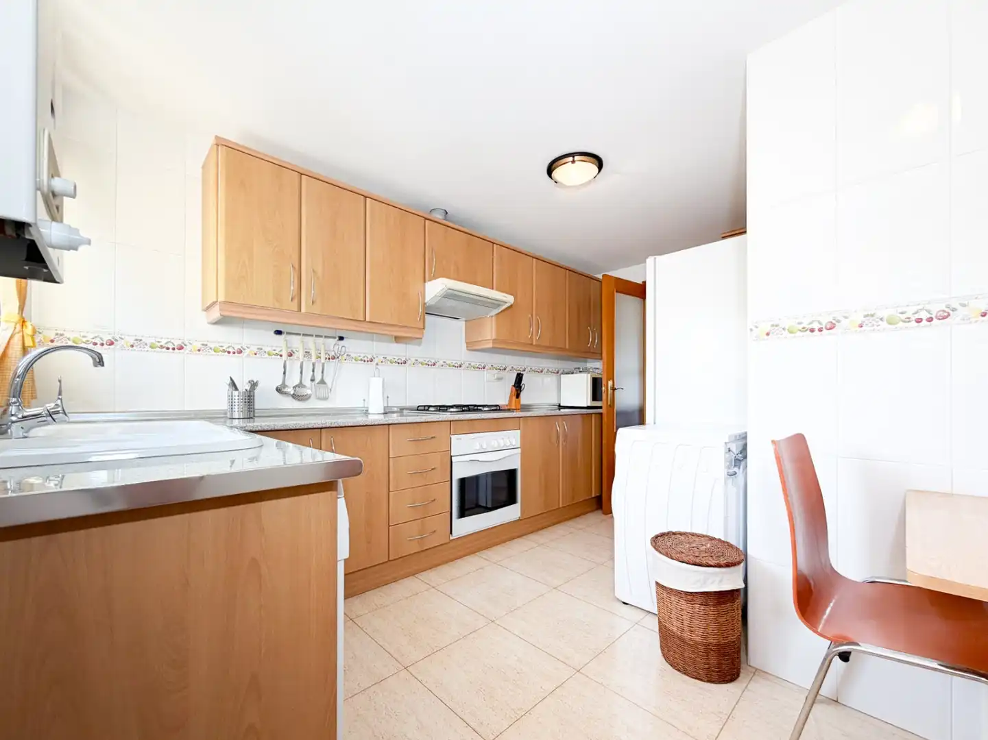 Cuina de Apartament en venda en El Campello amb Aire condicionat, Jardí privat i Traster