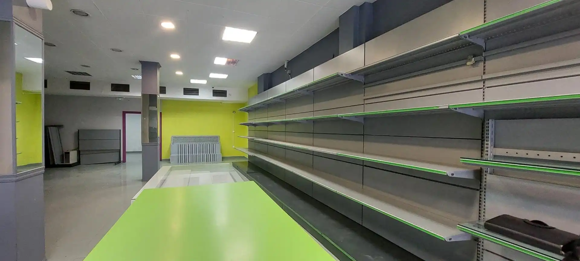 Local en venta en Plaza Plaza Doctor G Gracia R Villarrubia, Cortes - Huertas