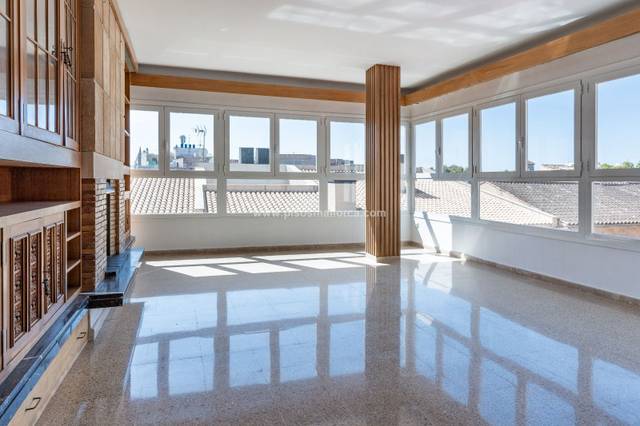 Piso en Venta en Plaça dels Patins