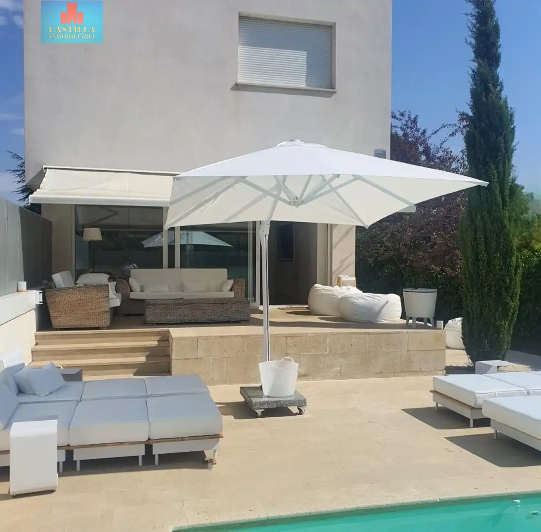 Terraza de Casa o chalet de alquiler en Ávila con Calefacción, Jardín privado y Terraza