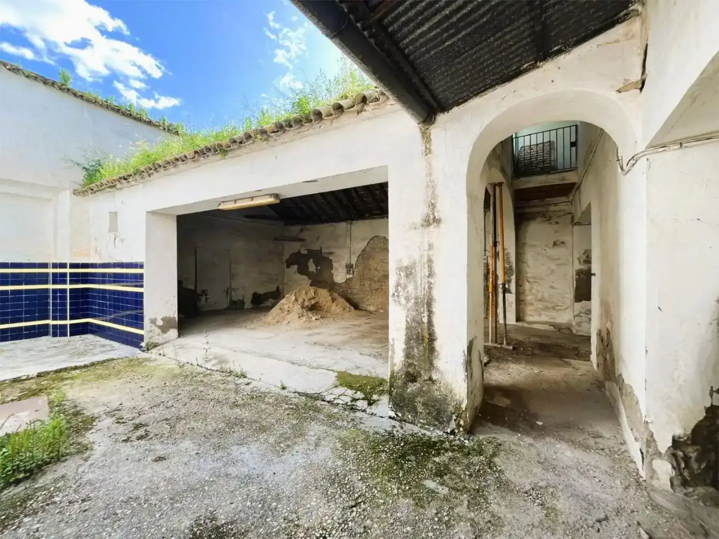 Vista exterior de Casa adosada en venta en Écija con Aire acondicionado, Jardín privado y Trastero