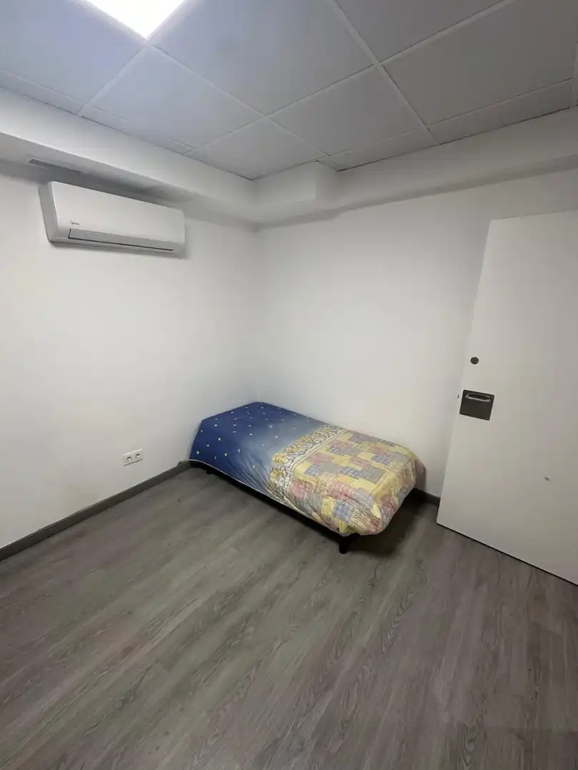 Habitación de Apartamento en venta en Salamanca con Aire acondicionado, Calefacción y Amueblado