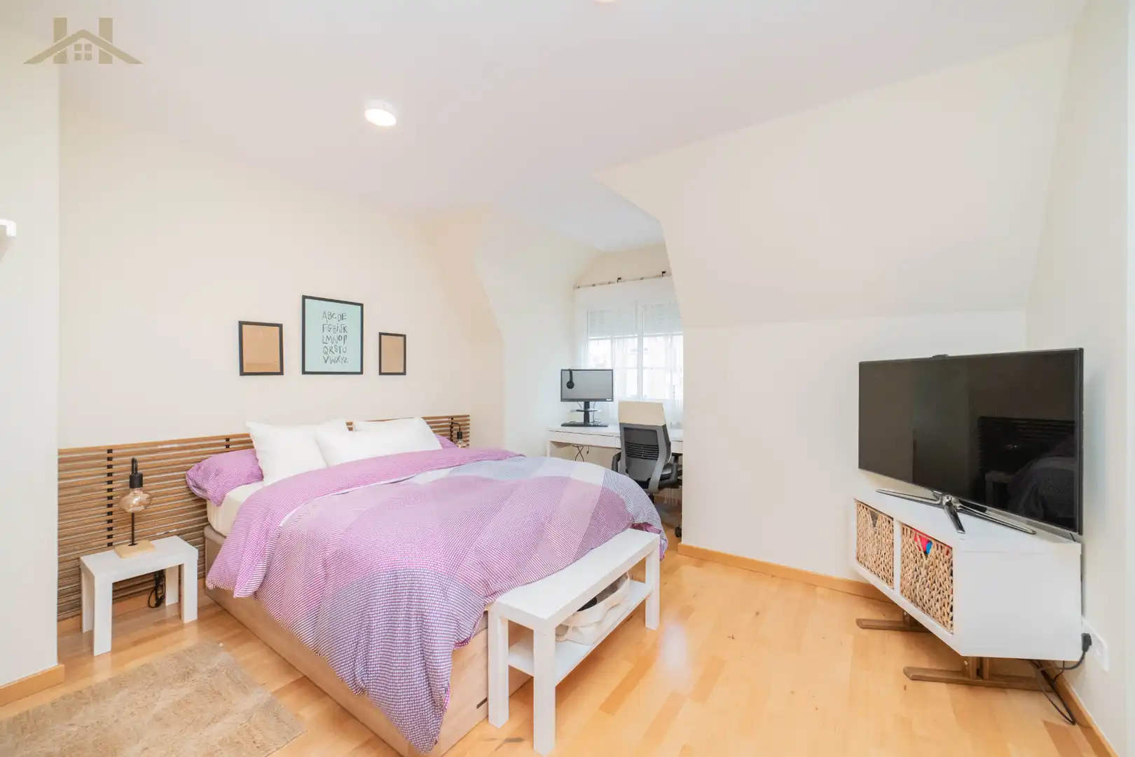 Habitación de Casa adosada en venta en Illescas con Aire acondicionado, Calefacción y Jardín privado