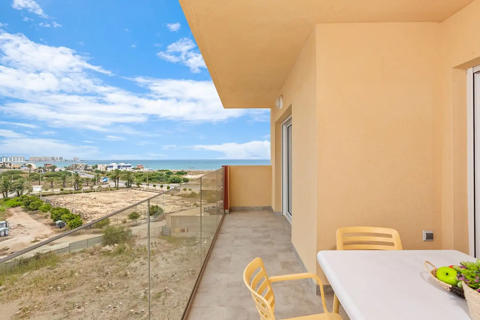 Terraza de Piso en venta en La Manga del Mar Menor con Aire acondicionado, Calefacción y Jardín privado