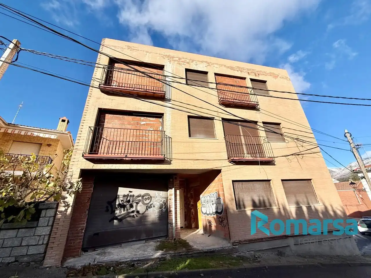 Edifici en venda a Esperanza, Burgohondo