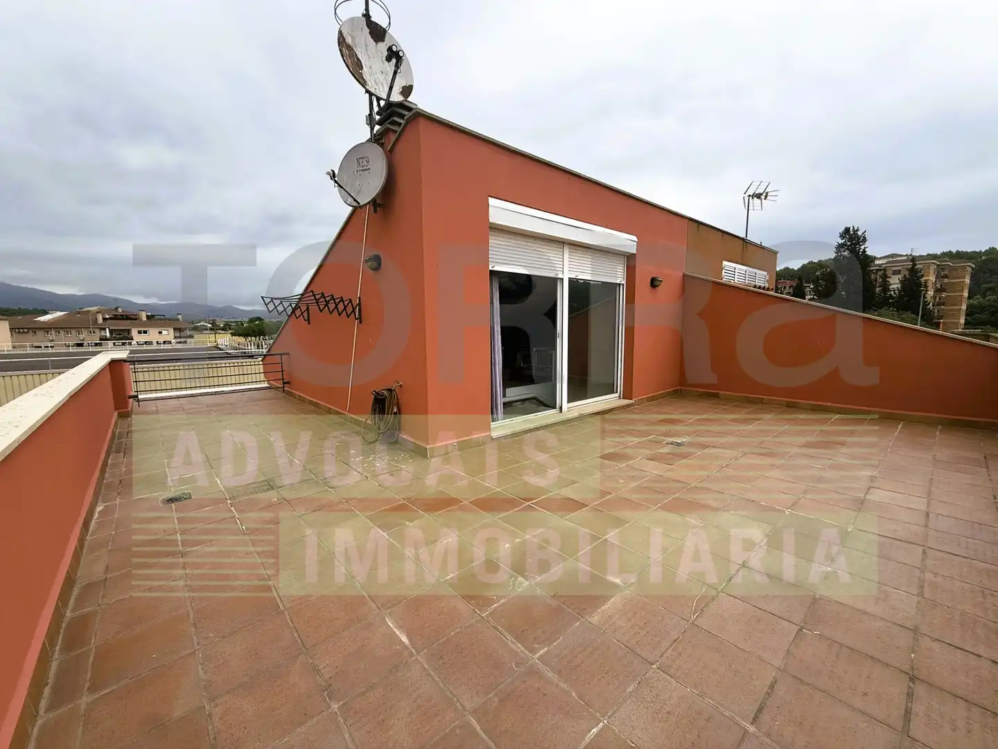 Casa pareada con terraza en venta en Carrer de Josep Tarradellas, imagen 35
