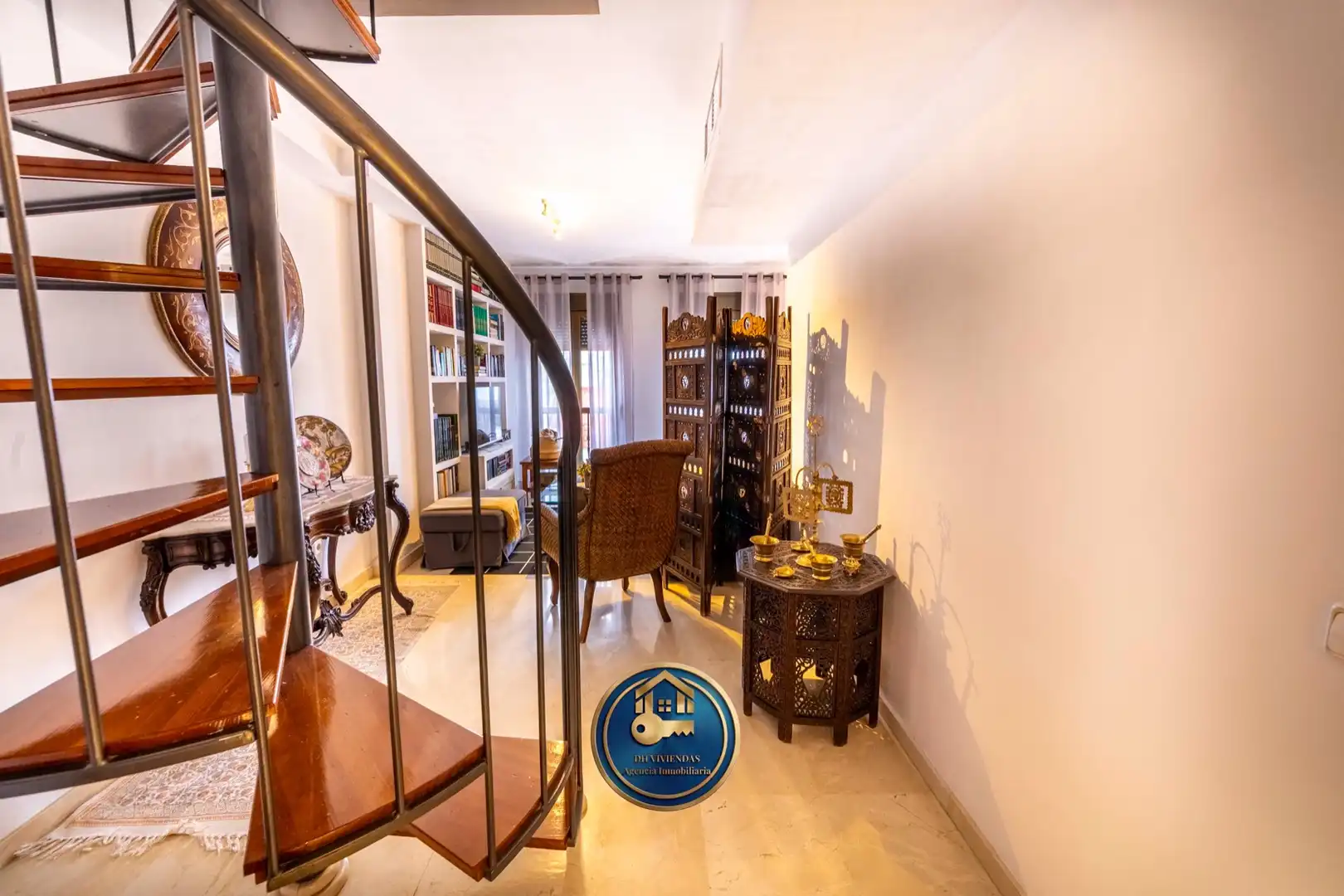 Attic for sale in Dos Hermanas  with Air Conditioner and Balcony