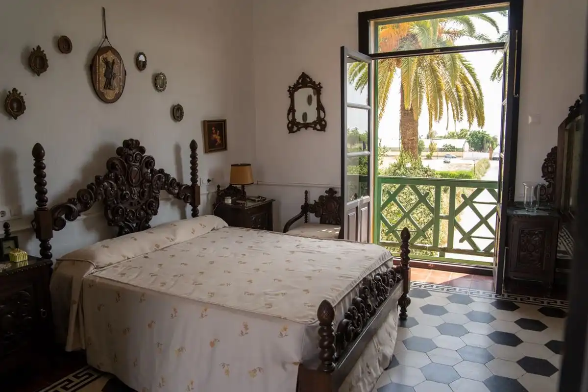 Dormitori de Casa o xalet en venda en Espartinas amb Calefacció, Jardí privat i Terrassa