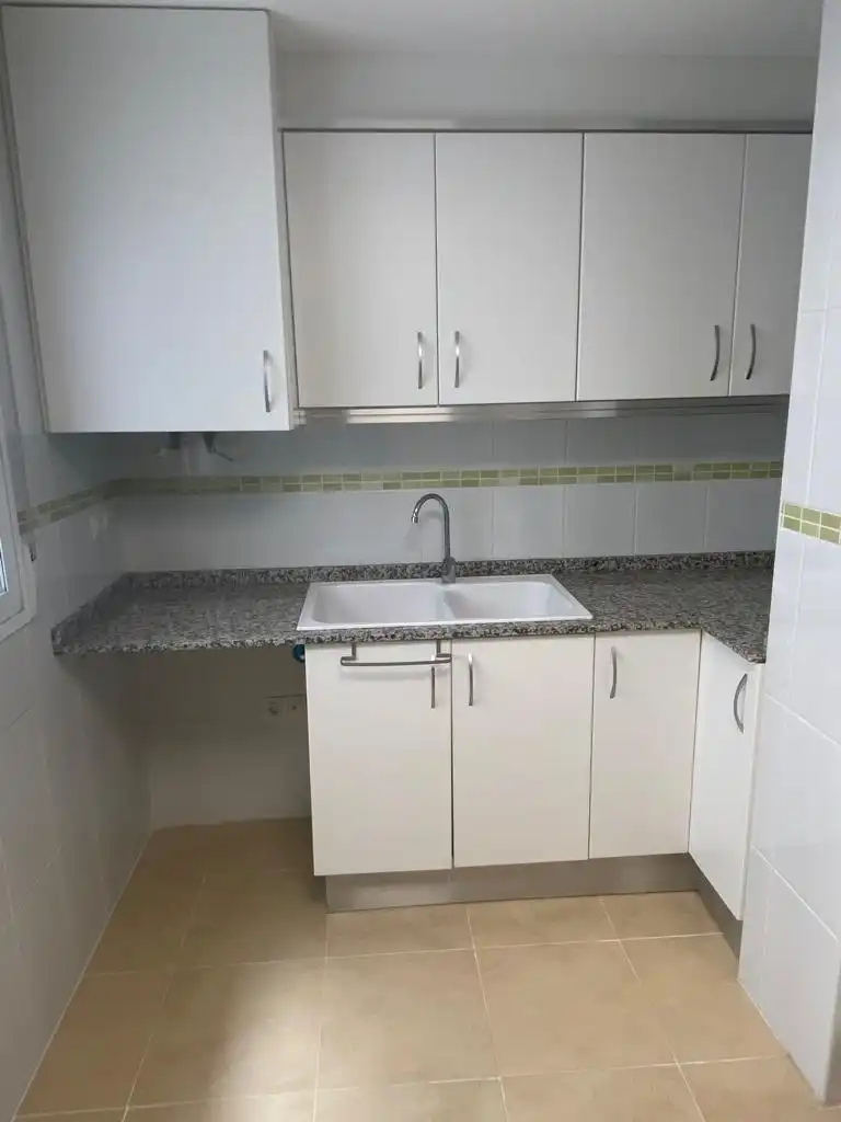 Cuina de Apartament de lloguer en Benaguasil amb Traster