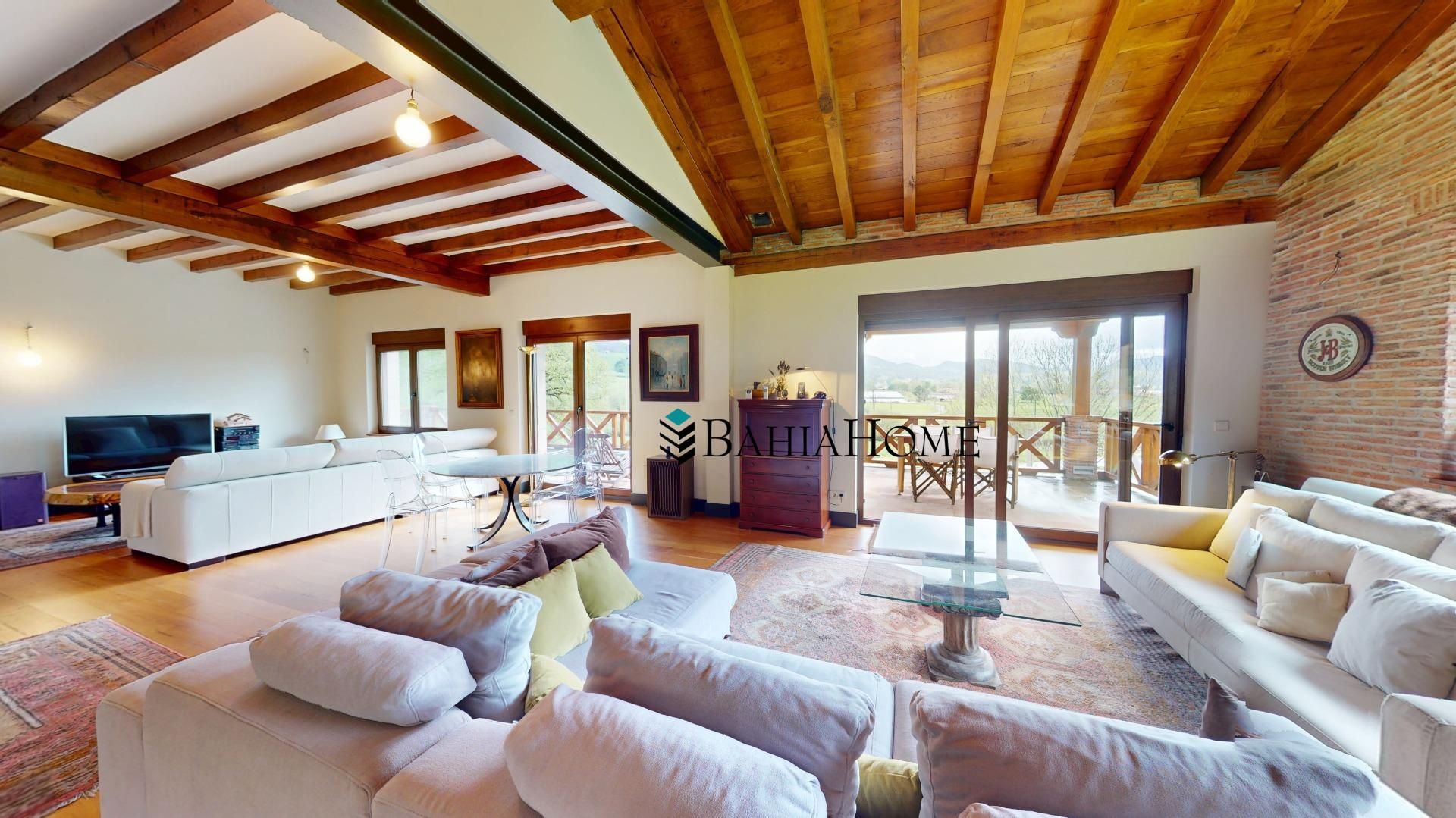 Sala d'estar de Casa o xalet en venda en Mazcuerras amb Calefacció, Jardí privat i Terrassa