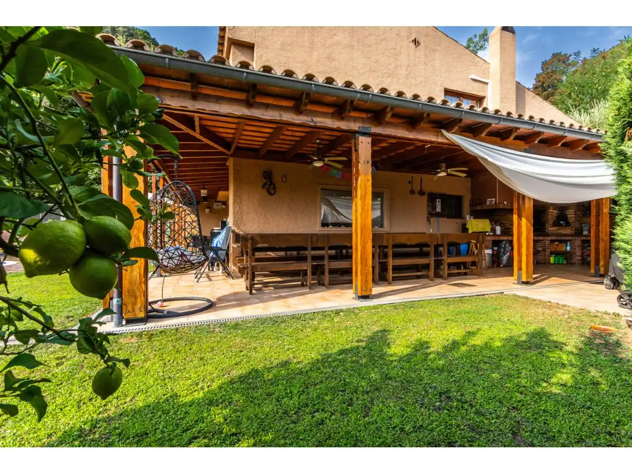 Terrassa de Casa o xalet en venda en Castellar del Vallès amb Aire condicionat, Calefacció i Jardí privat