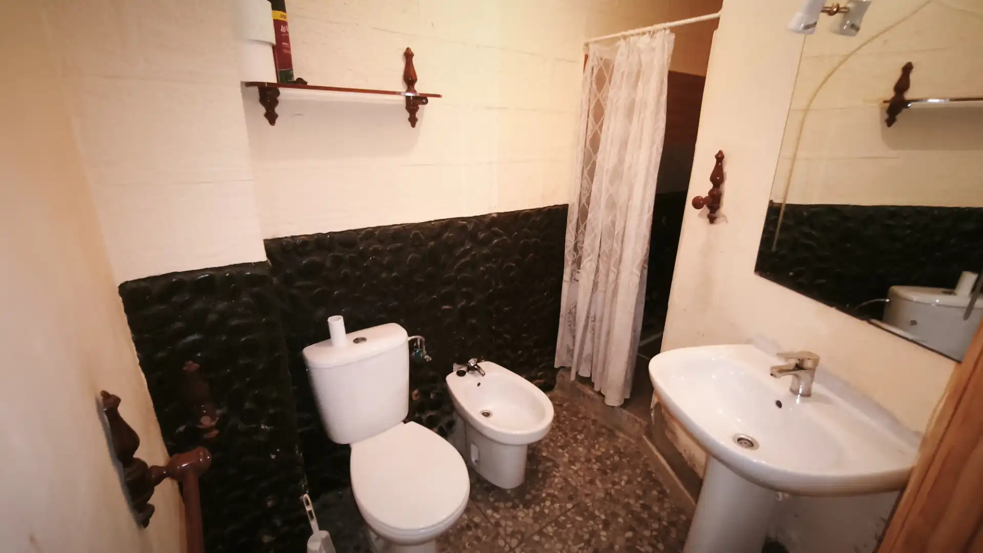 Bathroom of Detached homes for sale in Riolobos, Cáceres