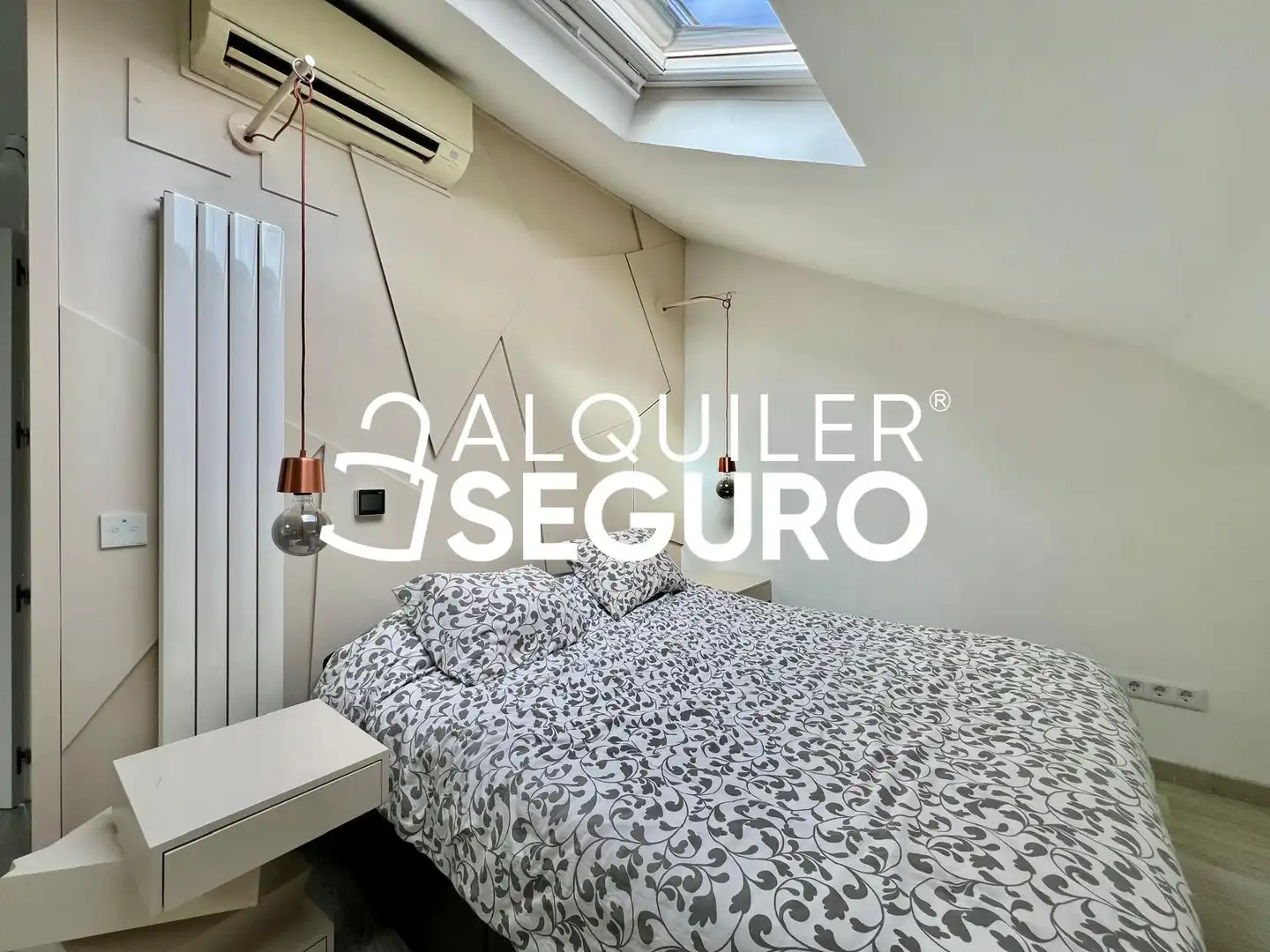 Dormitori de Casa o xalet de lloguer en Madrid amb Aire condicionat, Calefacció i Terrassa