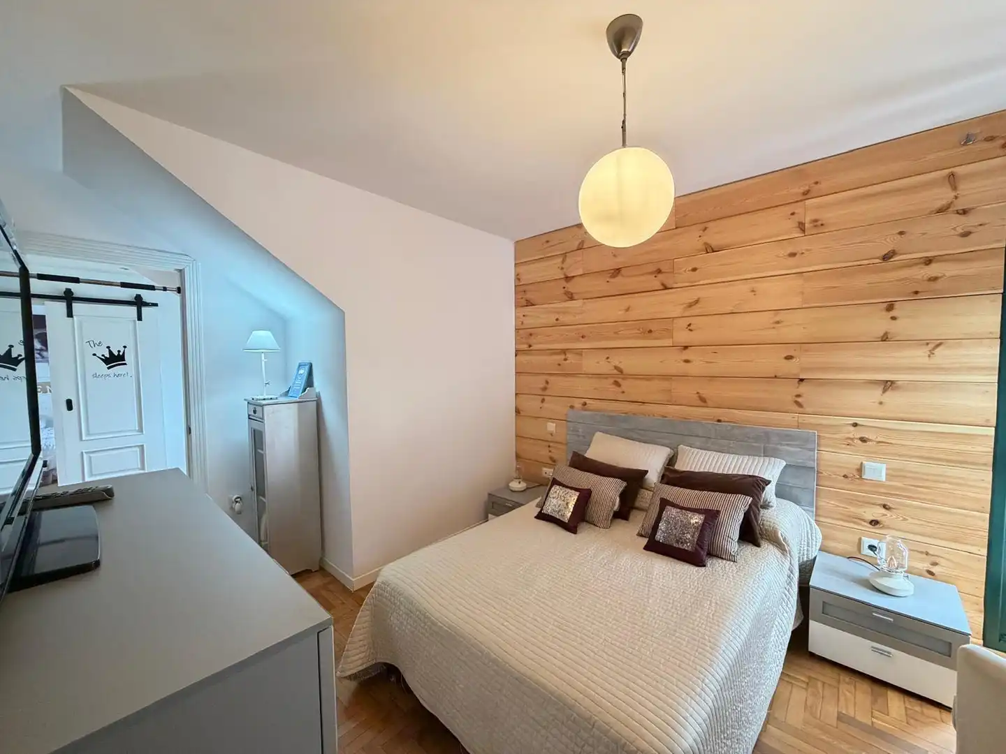 Habitación de Dúplex en venta en Mieres (Asturias) con Calefacción, Parquet y Trastero