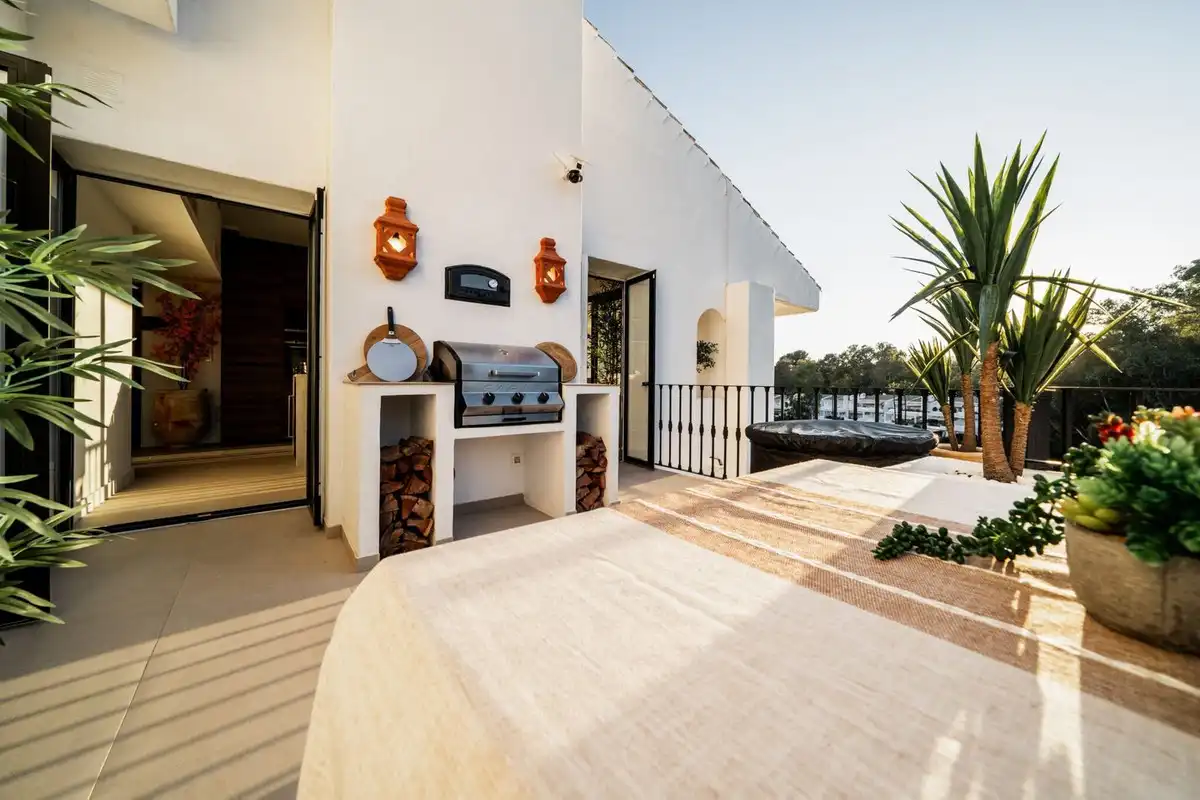 Duplex with pool for sale in La Quinta, imagen 2