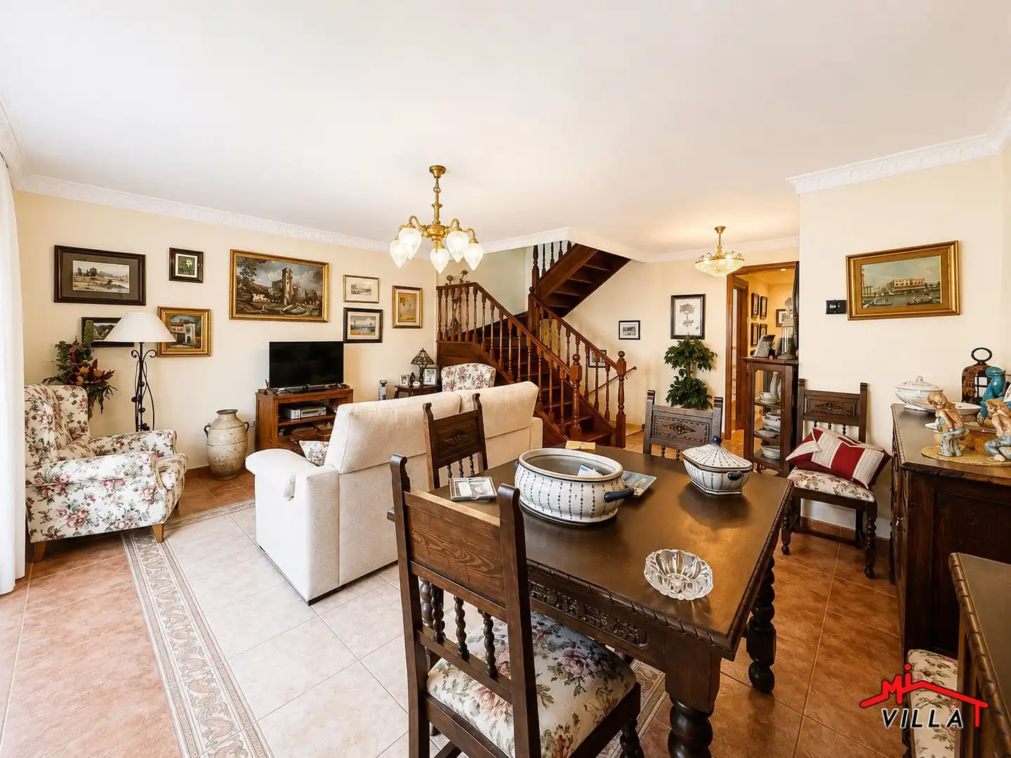 Comedor de Casa o chalet en venta en Laredo con Calefacción y Amueblado