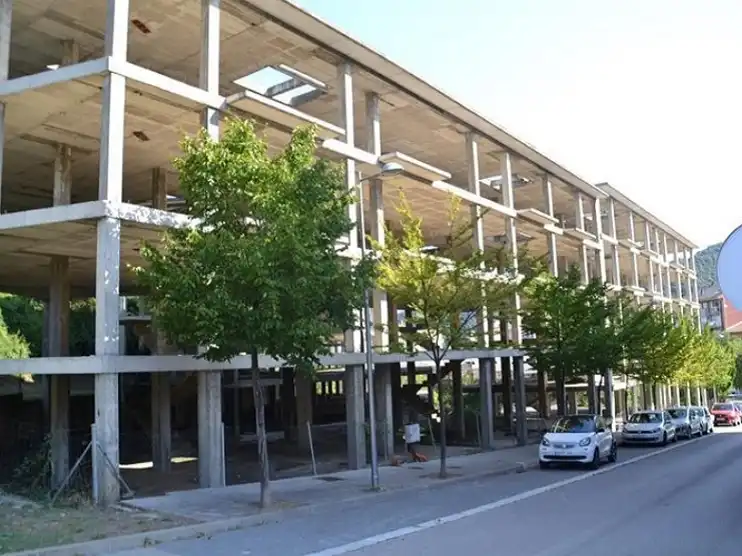 Exterior view of Buildings for sale in Olot