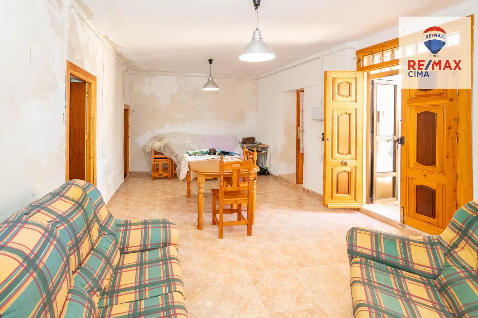 Country homes for sale in Freila  with Furnished