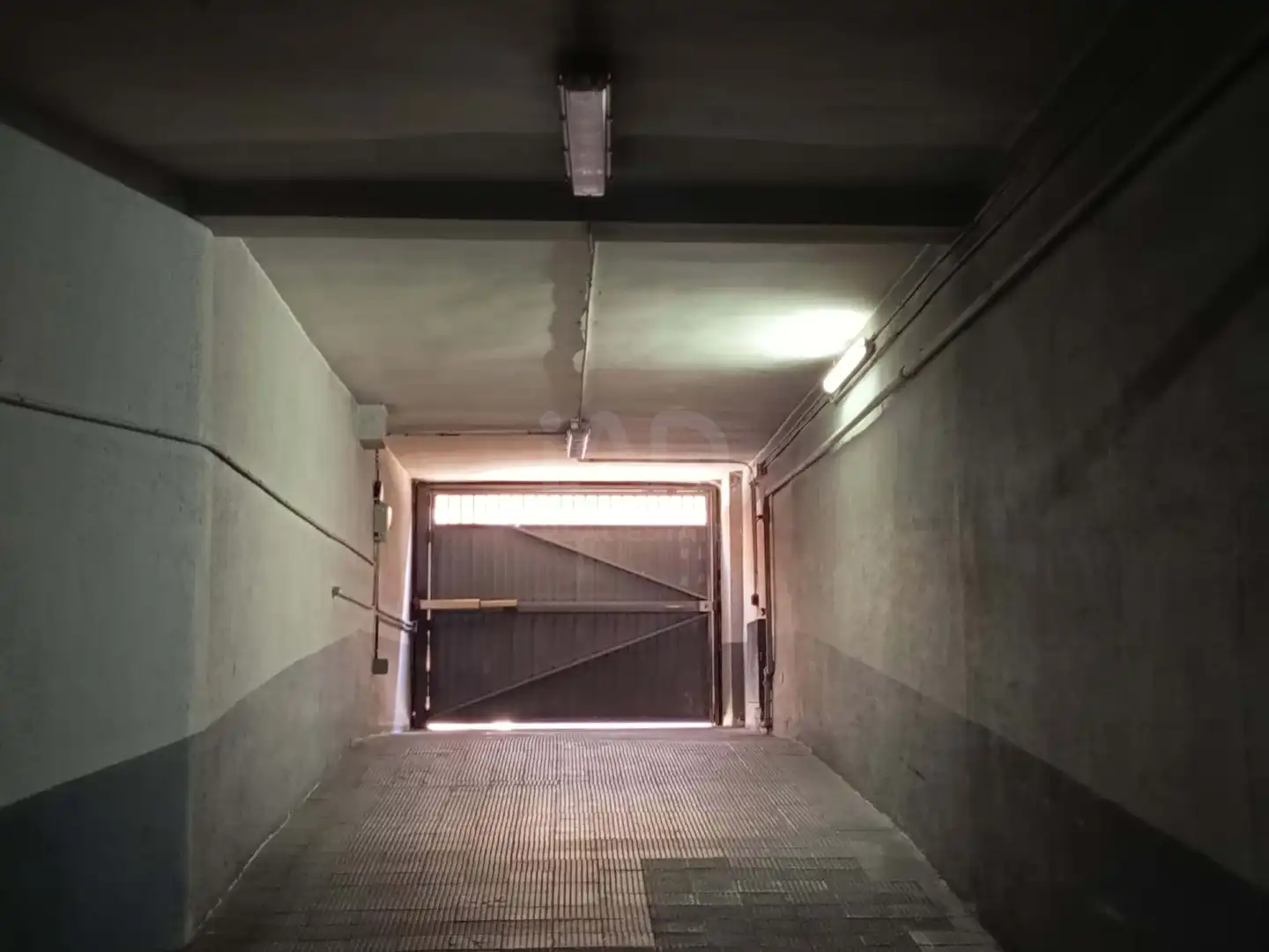 Garage for sale in Madrid