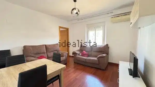 Vista exterior de Piso de alquiler en Granada con Aire acondicionado, Amueblado y Lavadora