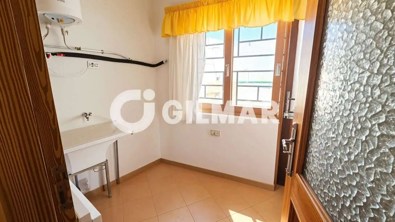 Casa adosada en venta en Calle de Arriba, 18, Guía de Isora interior