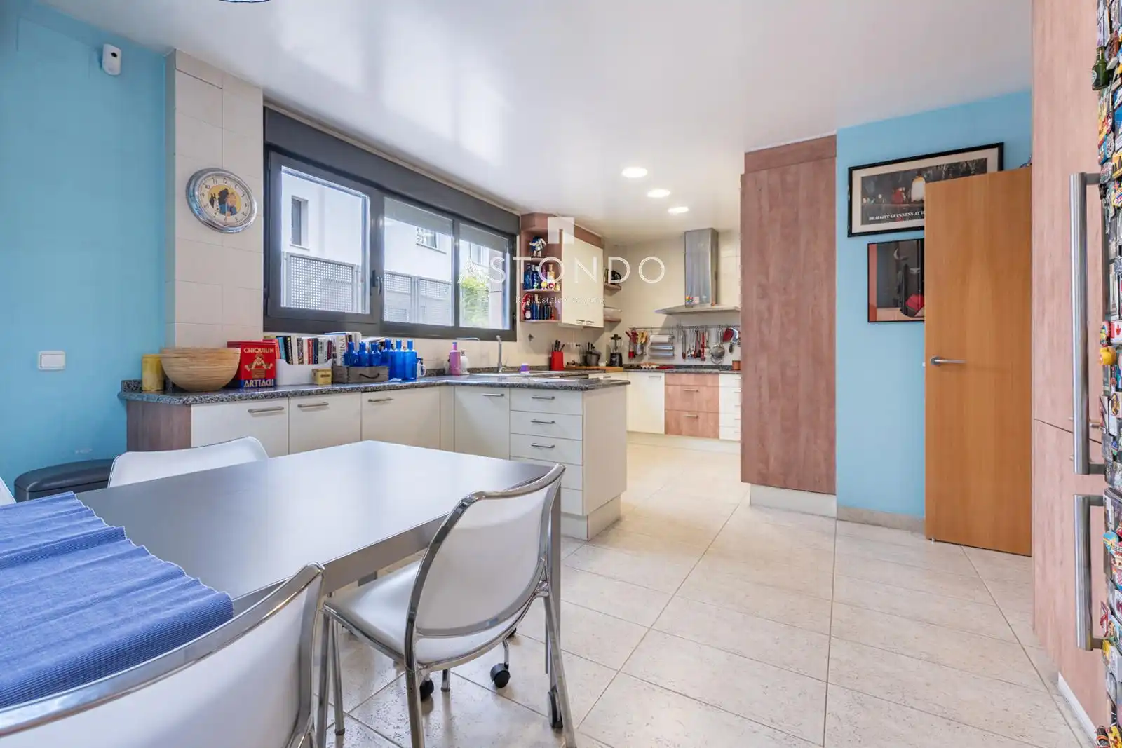 Cocina de Casa adosada en venta en Madrid con Aire acondicionado, Calefacción y Parquet