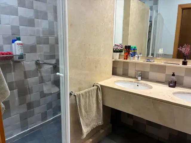 Bathroom of Flat for sale in Sant Feliu de Llobregat  with Air Conditioner, Heating and Private garden