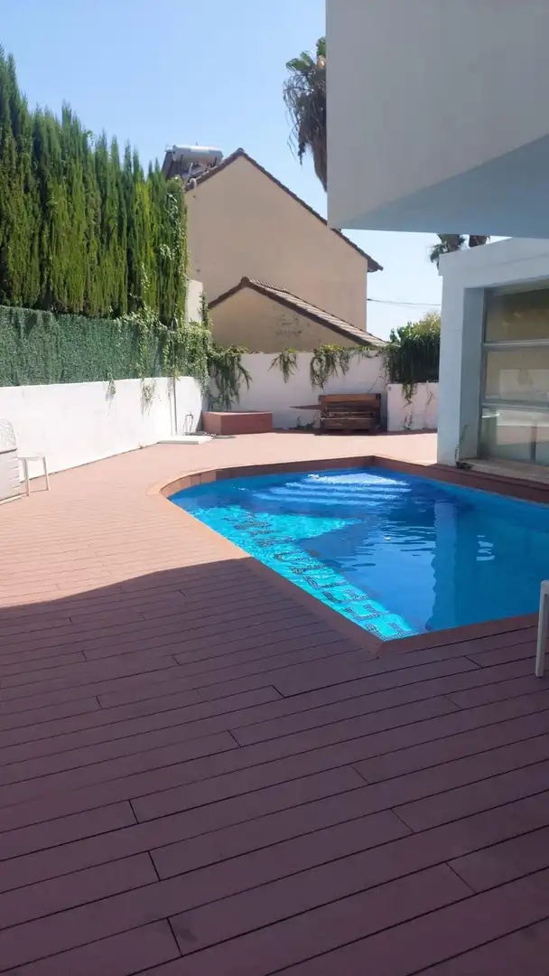 Piscina de Casa o xalet de lloguer en Paterna amb Jardí privat, Terrassa i Traster