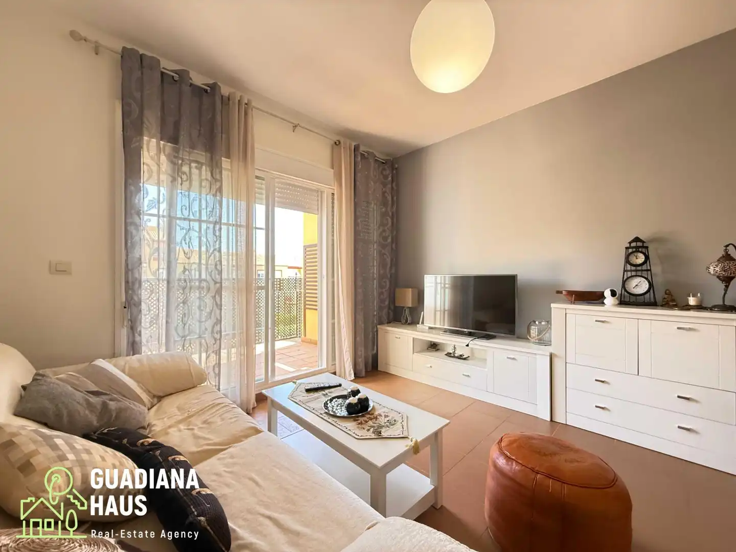 Sala d'estar de Apartament en venda en Ayamonte amb Aire condicionat, Calefacció i Jardí privat