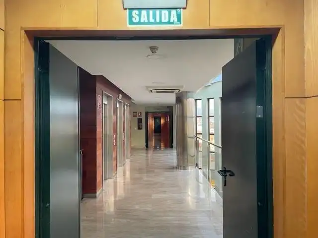Büro zur Miete in Avenida GRAN CAPITAN, Huerta de la Reina - Trassierra