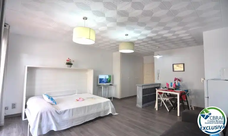 Bedroom of Study for sale in Roses  with Heating, Furnished and Community pool