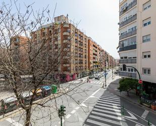 Exterior view of Flat for sale in  Granada Capital