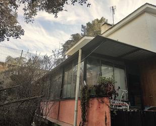 Vista exterior de Pis en venda en Robledo de Chavela amb Aire condicionat, Calefacció i Jardí privat