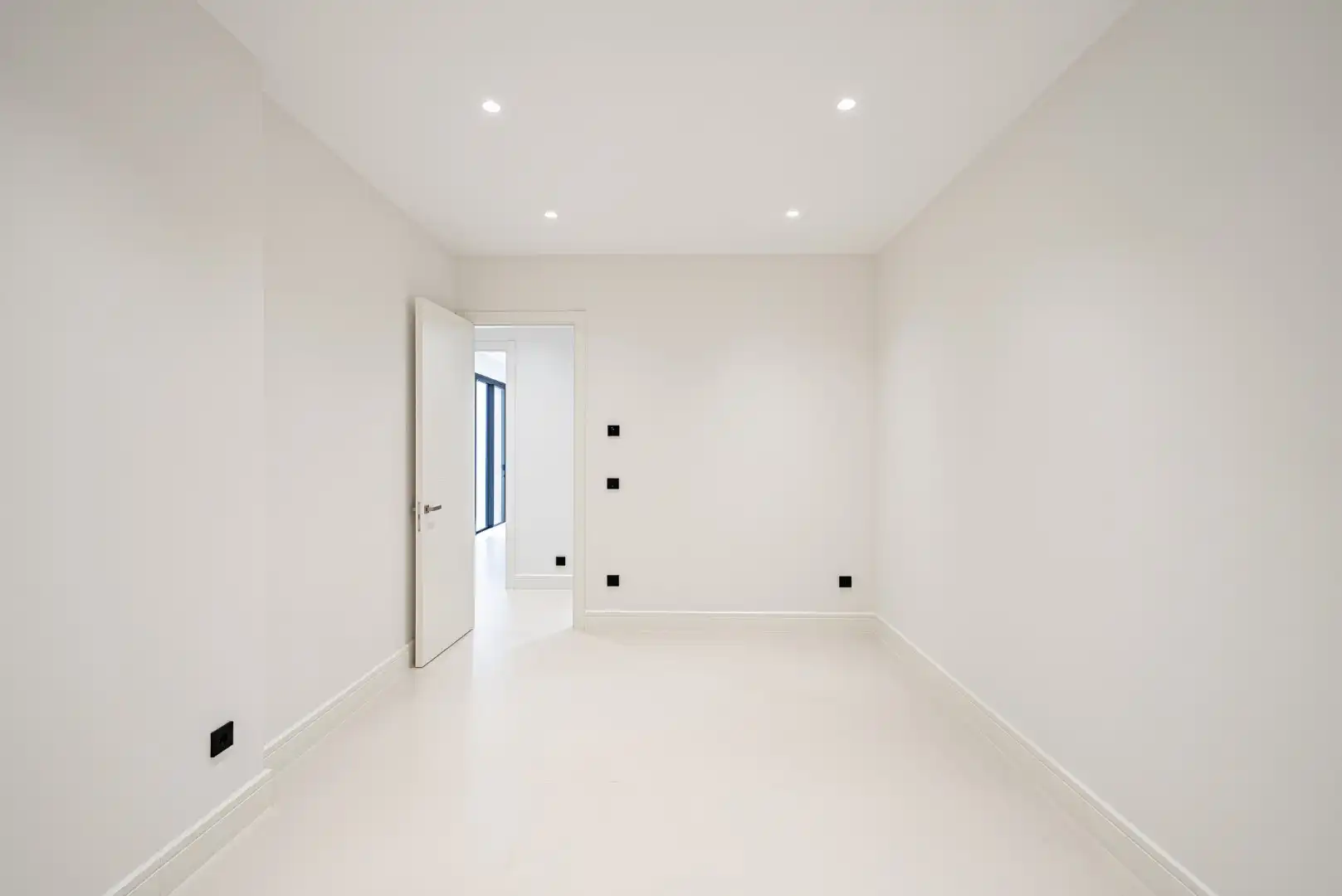 Chalet con piscina en venta en Milla de Oro, imagen 7