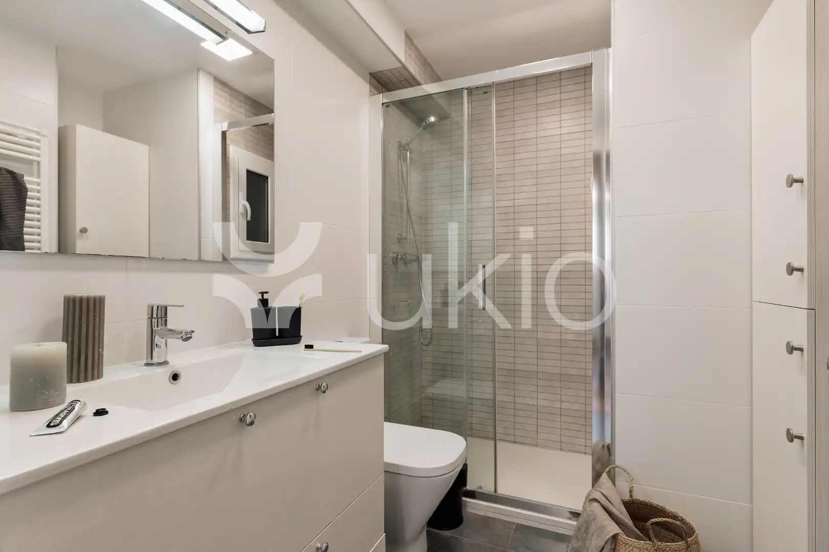 Bathroom of Apartments for rent in Barcelona  with Heating, Furnished and Oven