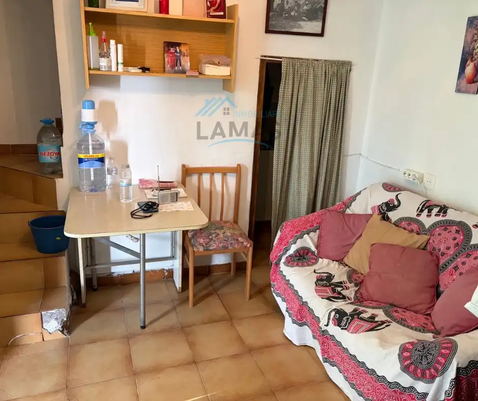 Sala de estar de Casa adosada en venta en Belvís de Monroy