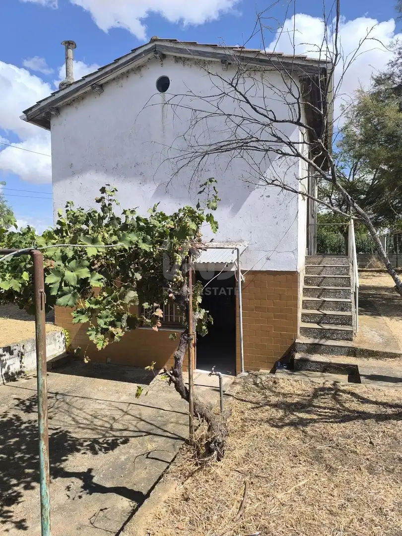 Country house zum Verkauf in Pajares de los Oteros