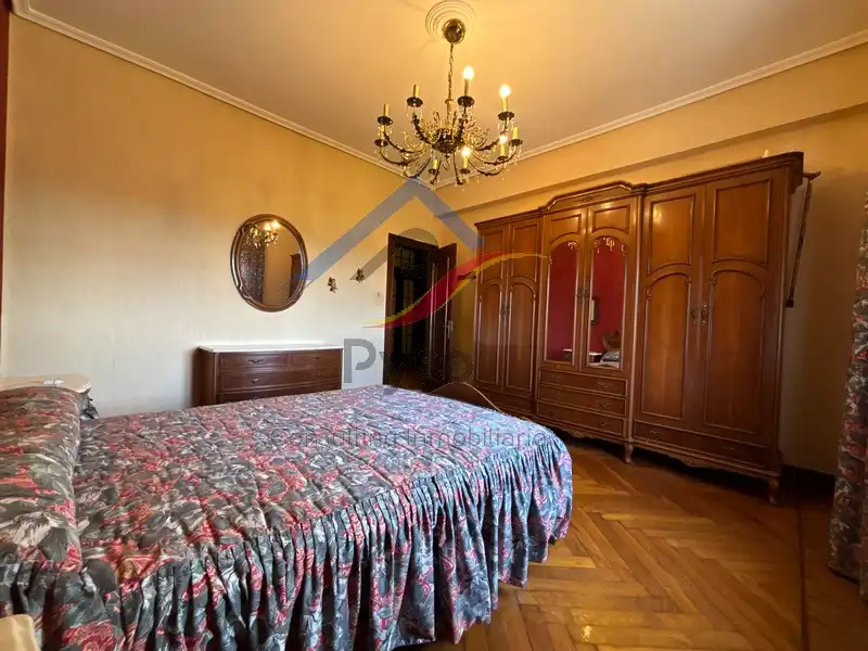 Dormitori de Casa o xalet en venda en Piélagos amb Calefacció, Jardí privat i Parquet