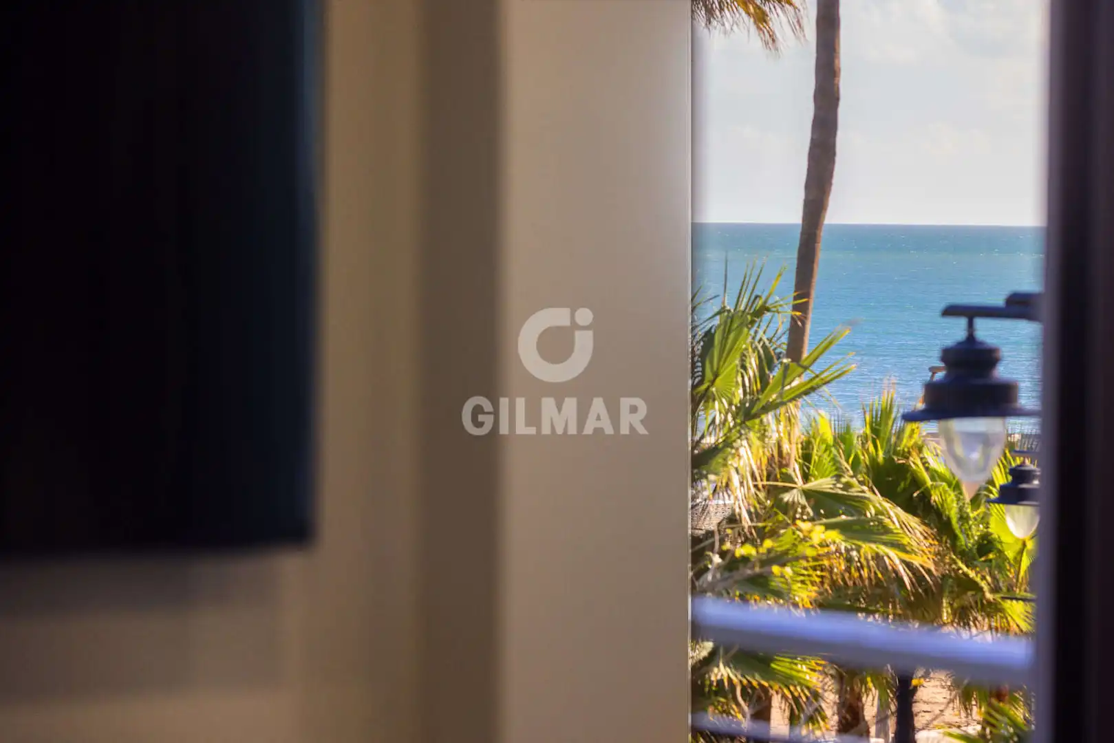 Dormitori de Apartament en venda en Estepona amb Balcó