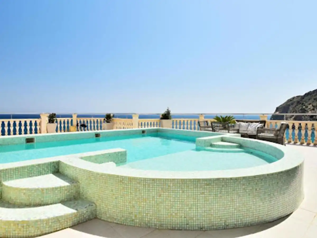 Piscina de Edifici en venda en Alicante / Alacant