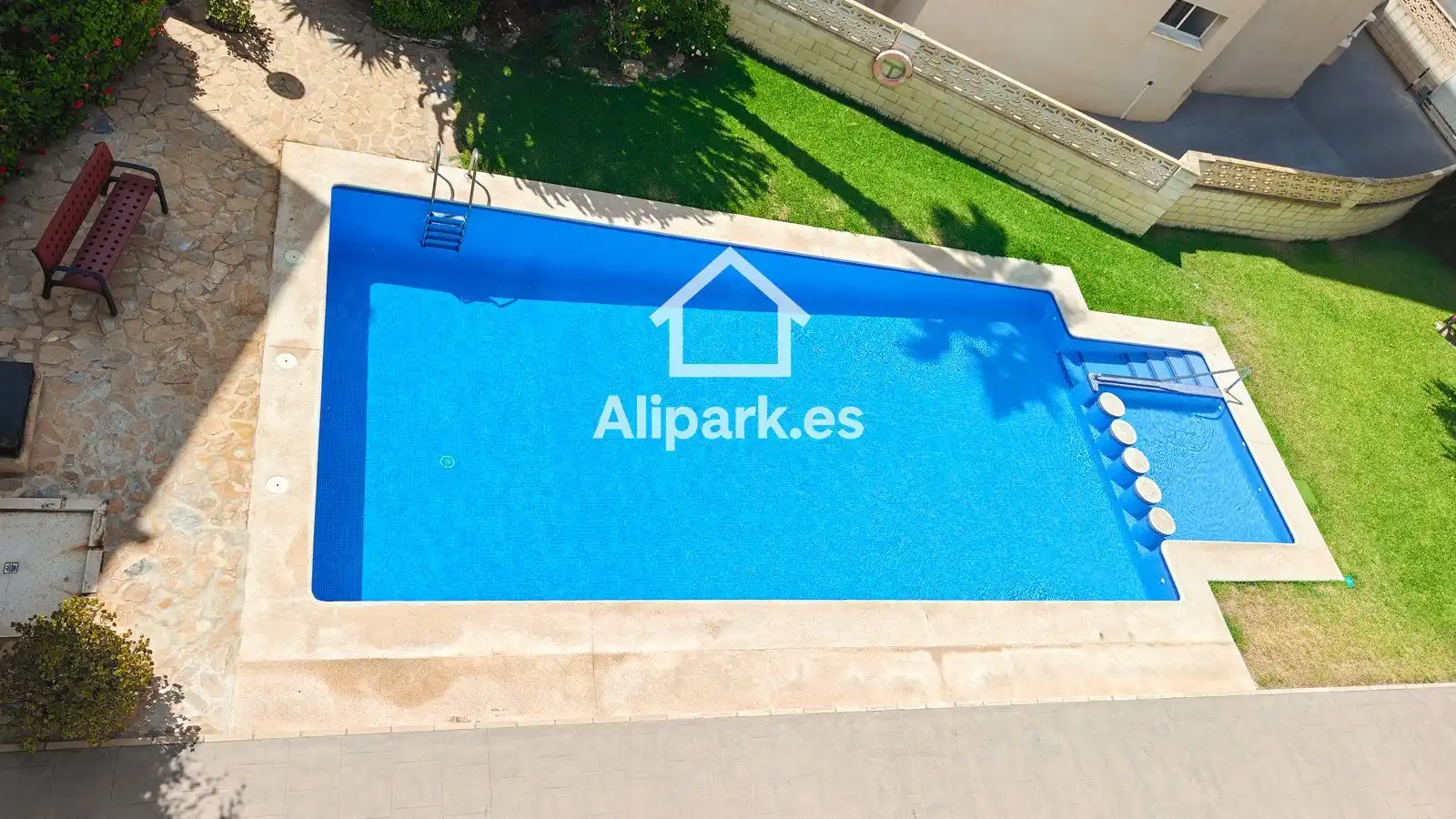 Schwimmbecken von Wohnung zum Verkauf in El Campello mit Terrasse, Schwimmbad und Gemeinschaftspool