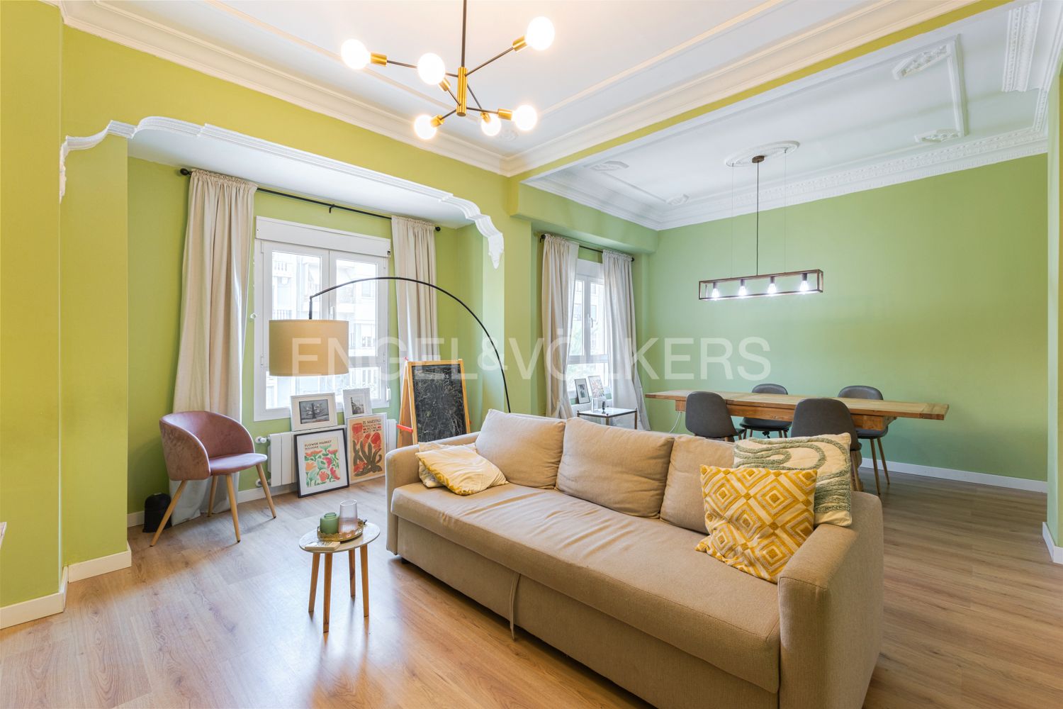 Vista exterior de Apartamento en venta en  Valencia Capital con Aire acondicionado y Calefacción