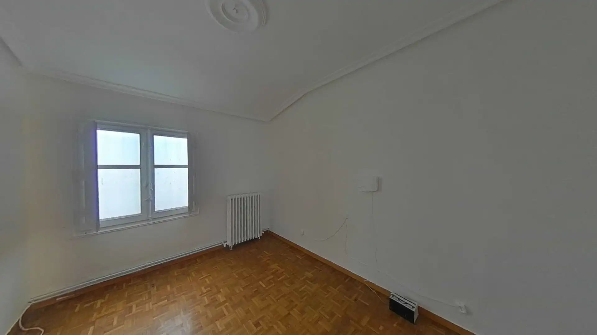 Habitación de Piso en venta en Autol con Calefacción, Trastero y Balcón