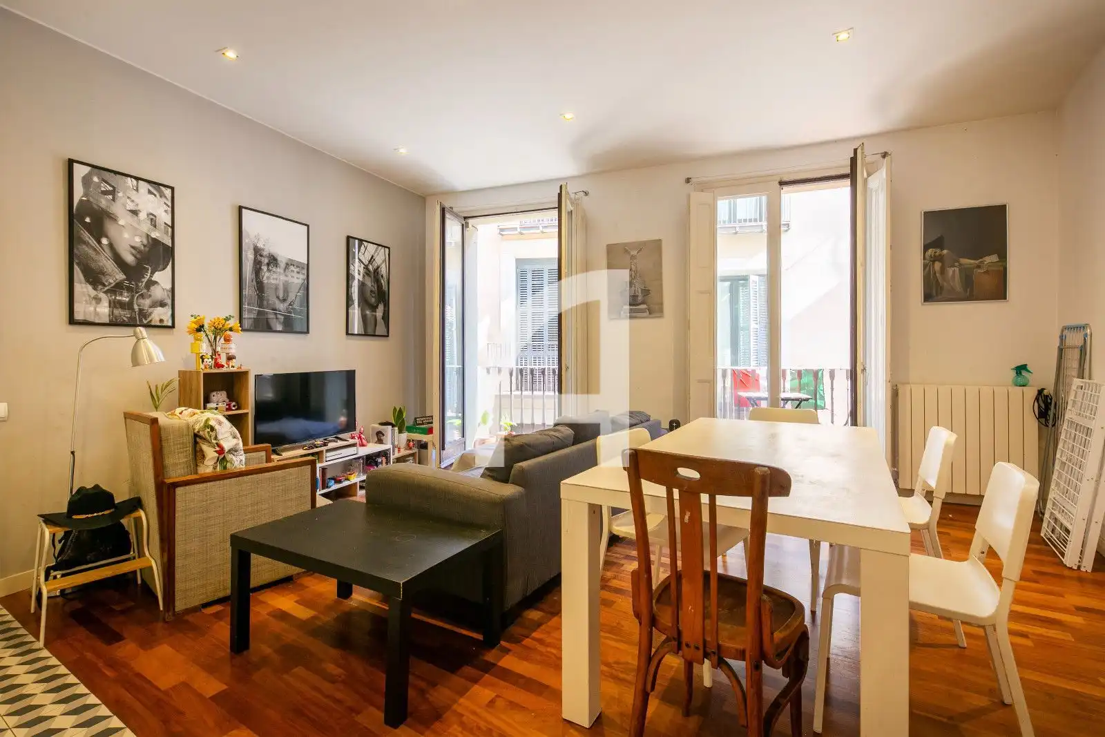 Appartamento con terrazza in vendita a Abaixadors, imagen 2