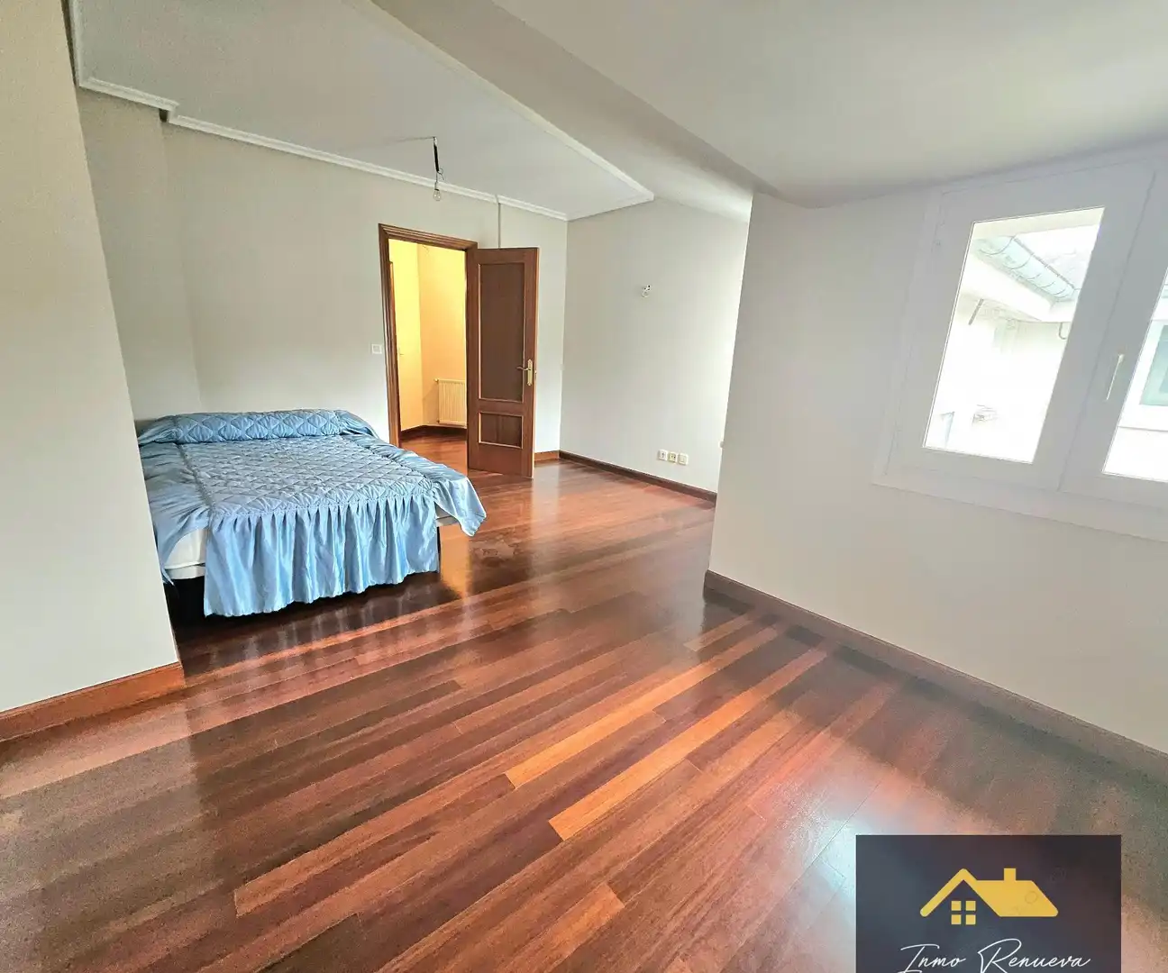 Habitación de Ático en venta en Santurtzi  con Calefacción, Trastero y Balcón